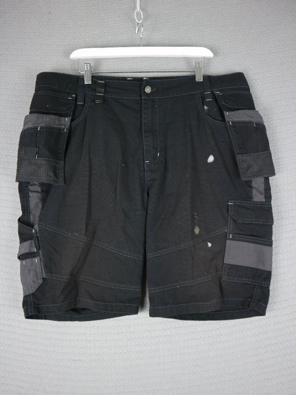 Dickies Utility Cargo Workwear Shorts Mens Size 40W Distressed